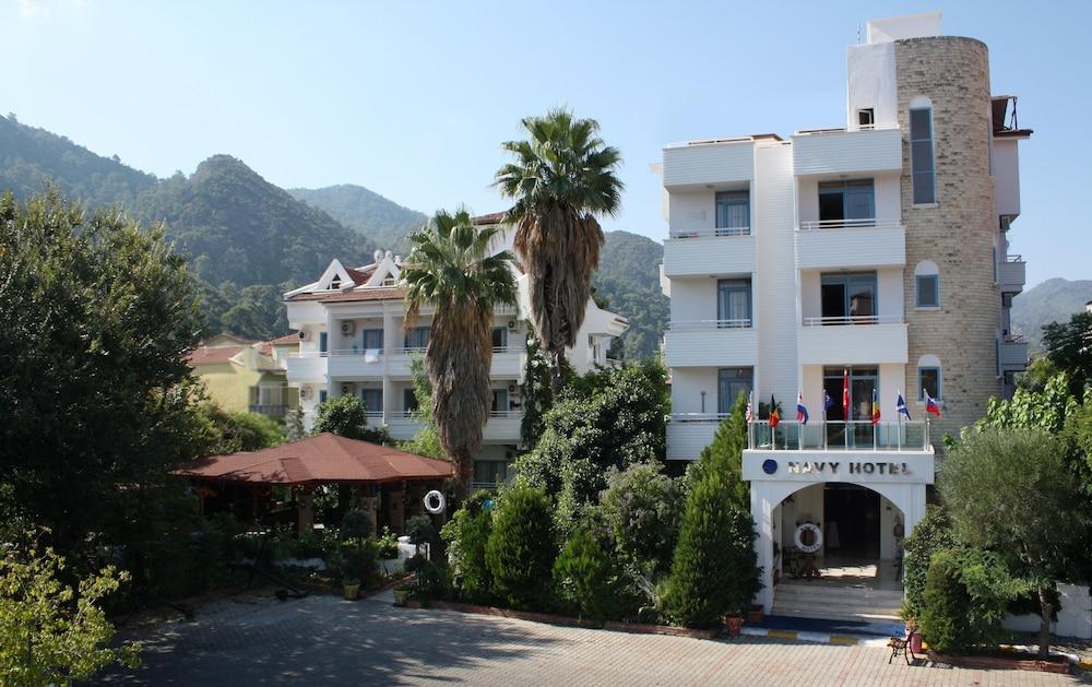 Navy Hotel İçmeler Eksteriør bilde