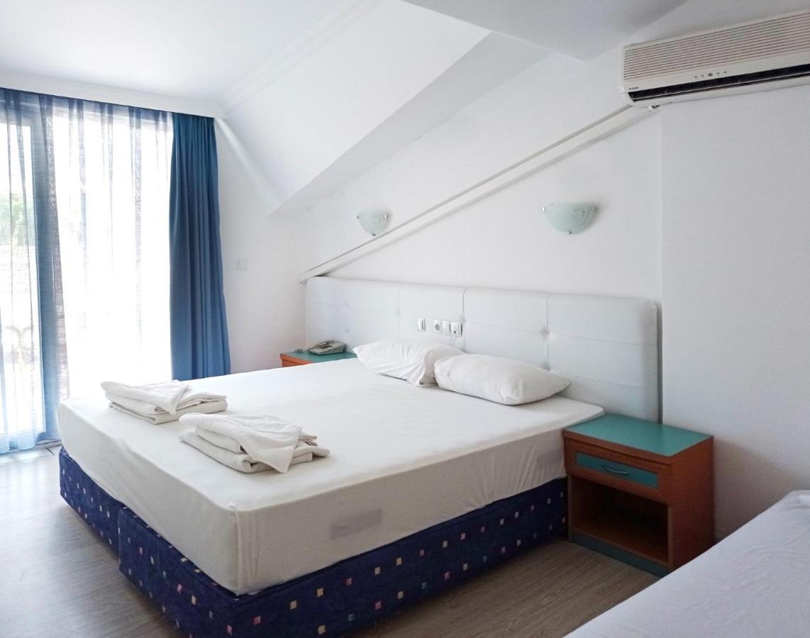 Navy Hotel İçmeler Eksteriør bilde
