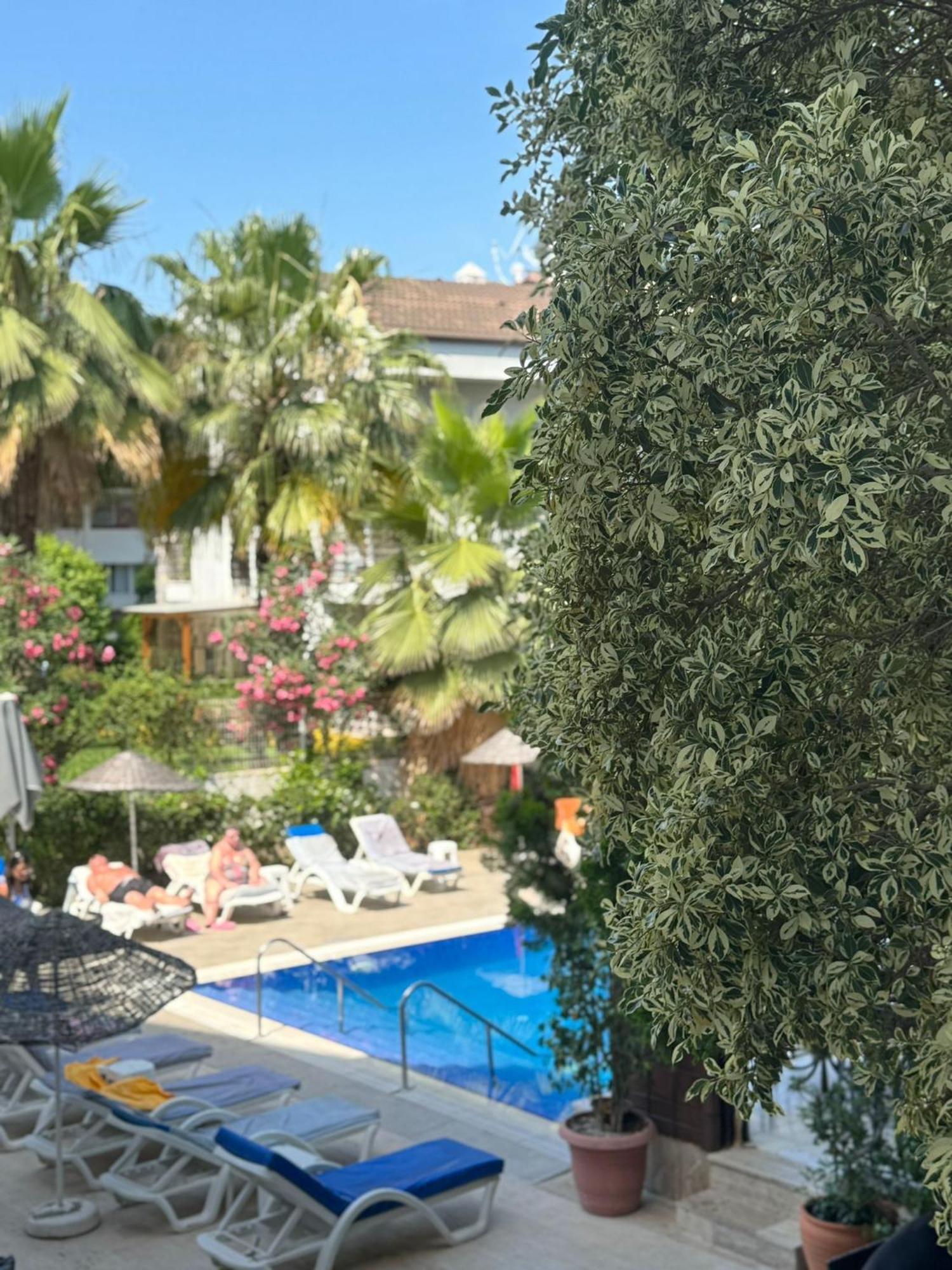 Navy Hotel İçmeler Eksteriør bilde