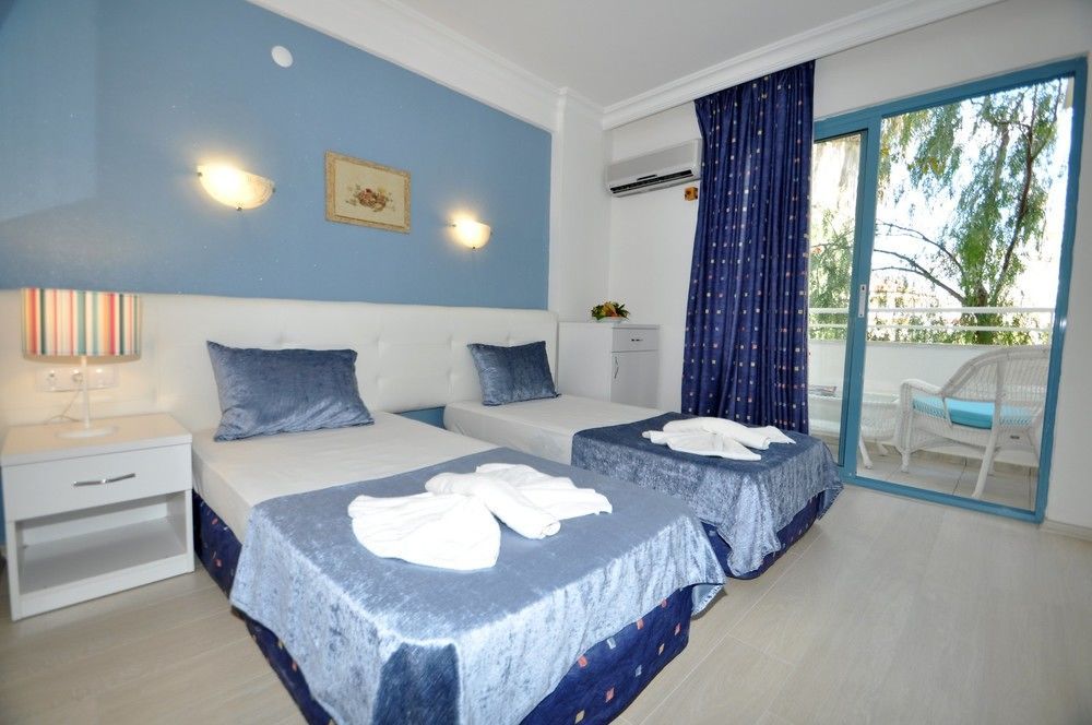 Navy Hotel İçmeler Eksteriør bilde